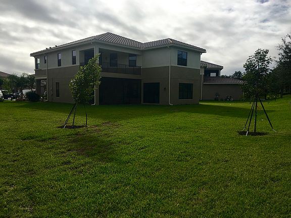 Huge Culdisac lot