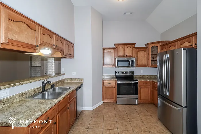 240 Birch Springs Cv — Photo 5