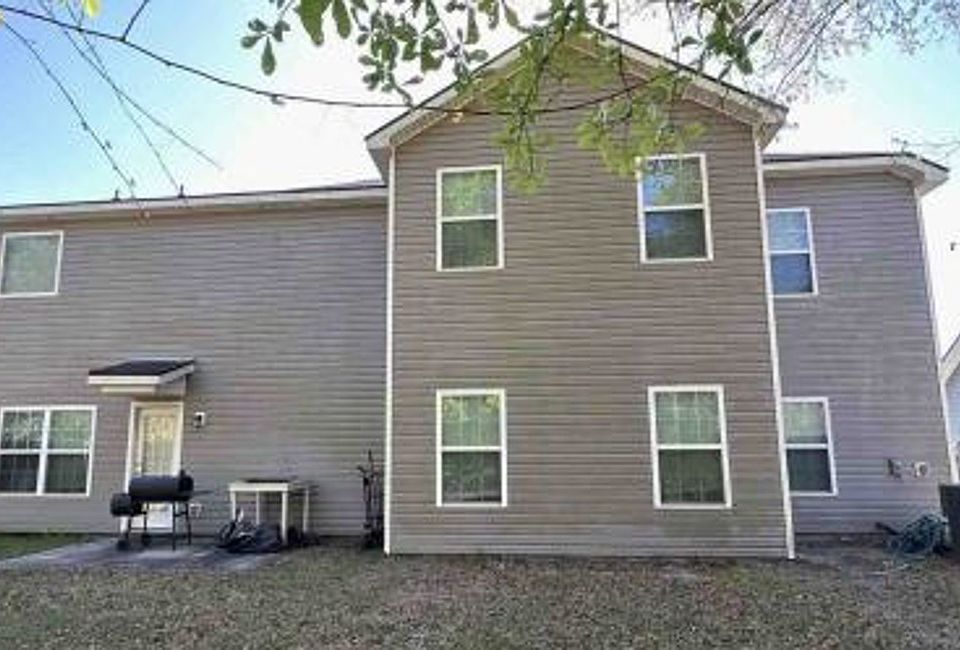 2nd image of 108 Coral Dr