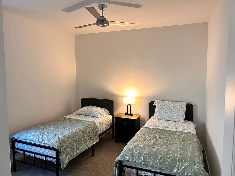 Bedroom 4 with 2 Twin XL Beds