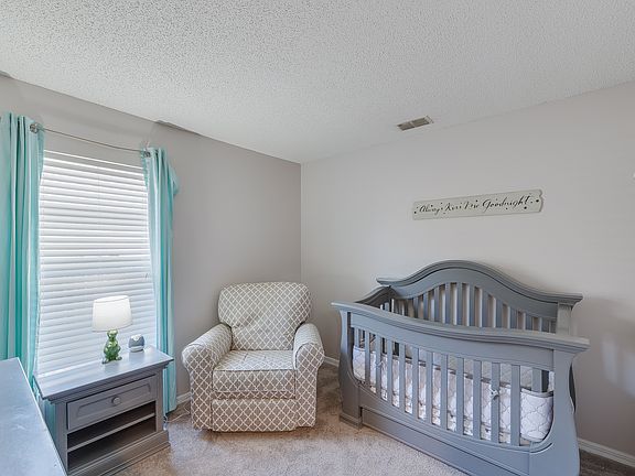 3rd image of 2549 Newbolt Dr