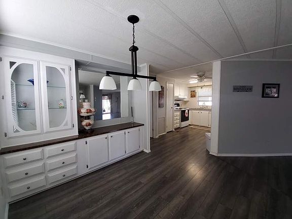4th image of 5200 28th St N #519