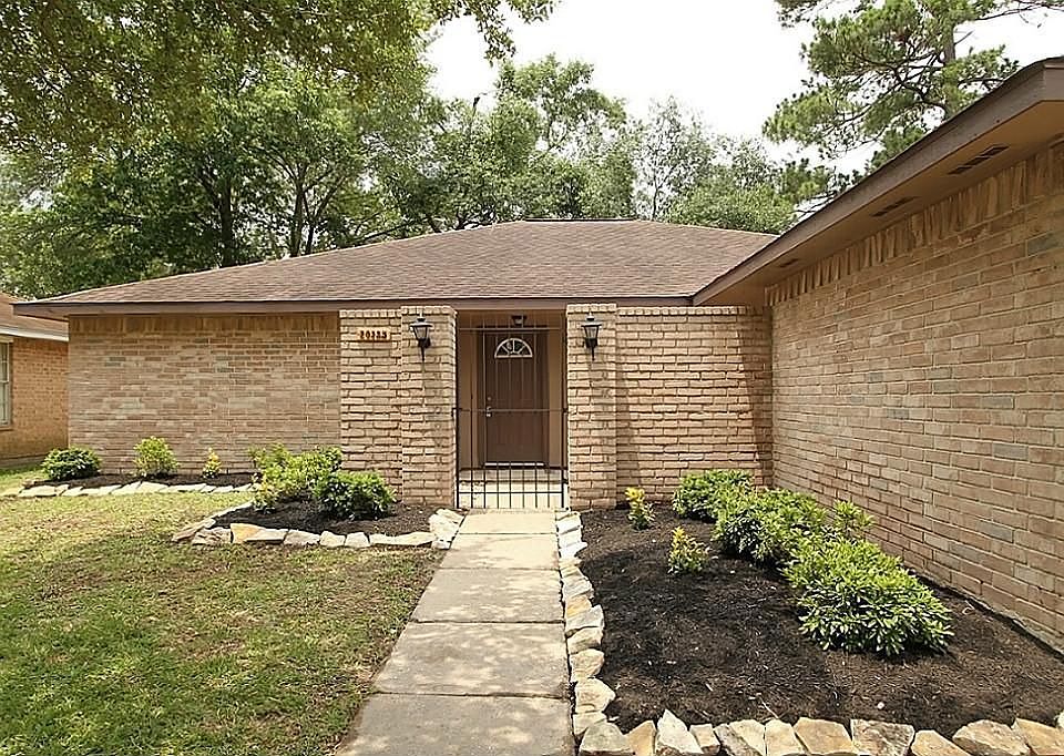 1st image of 20335 Beigewood Ln