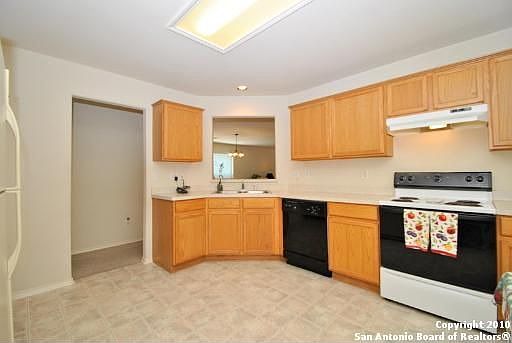 5th image of 7623 Gentle Bend Dr