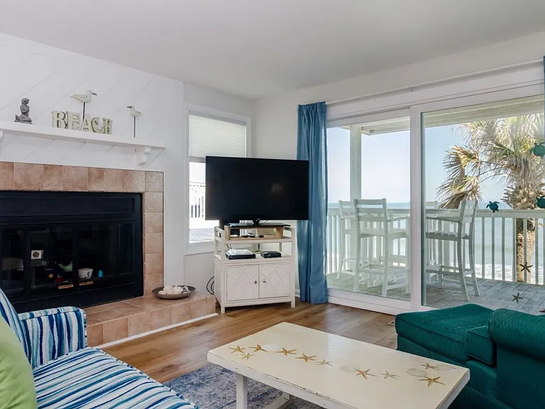 2102B Surfrider Ct — Photo 7