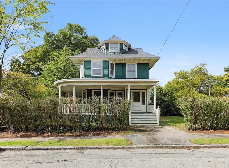 1st image of 71 Bernard St