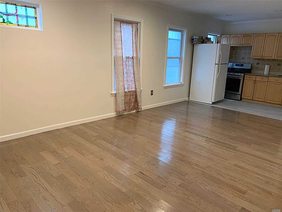 3rd image of 88-47 Eldert Ln