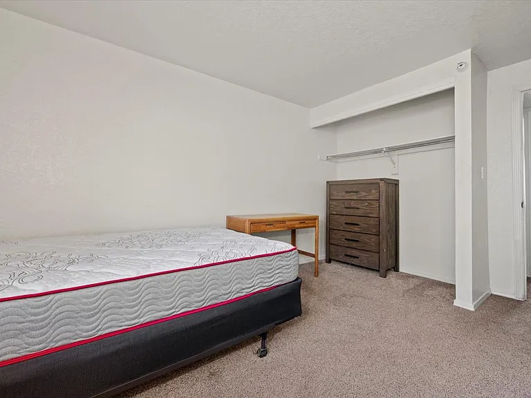 724 W 1720 N #103 — Photo 18