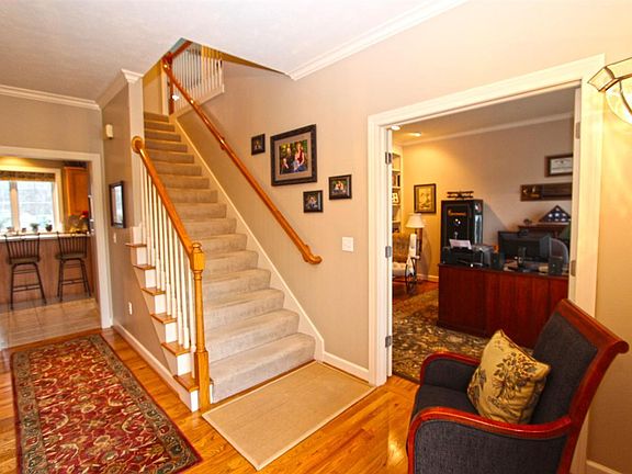 4th image of 51836 Harborough Dr