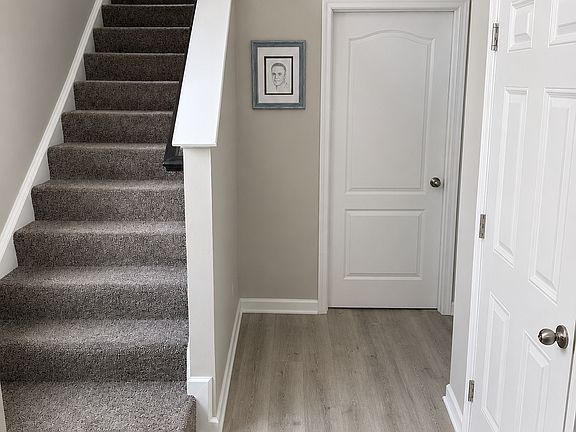 2nd image of 212 Tide Way
