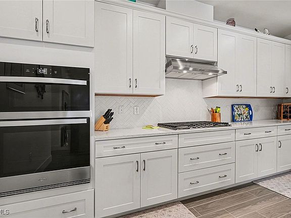 3rd image of 44295 Panther Dr