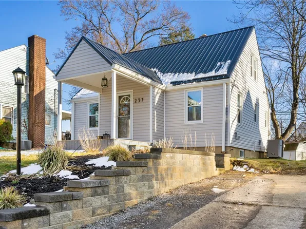 237 Delaware Dr, Glenshaw, PA 15116