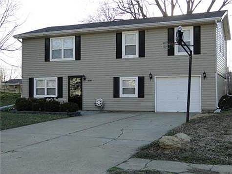 1st image of 500 NE Castle Dr