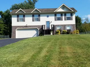 1002 Meadow Brook Dr, Unicoi, TN 37692