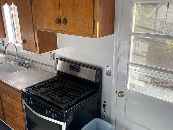 2nd image of 7721 Marthas Ln