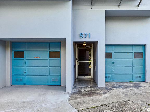2nd image of 571 Burnett Ave