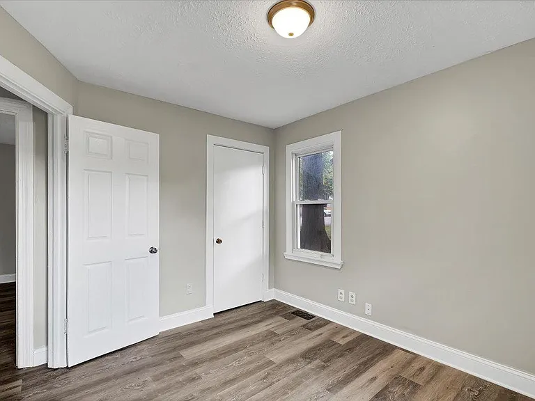 3328 Farnsley Rd — Photo 20