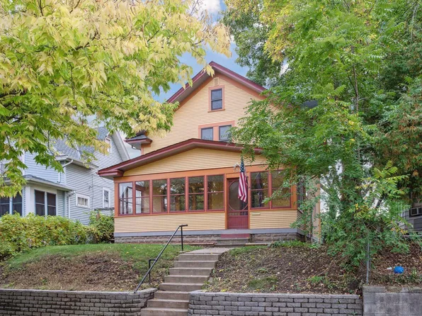 780 4th St E, Saint Paul, MN 55106