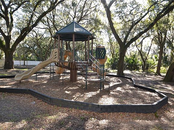 4th image of 2373 Lake Woodberry Cir