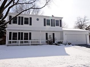 518 Carriage Hill Rd, Naperville, IL 60565