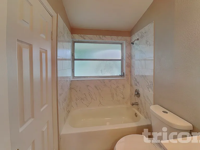 1819 Brentwood Dr — Photo 12