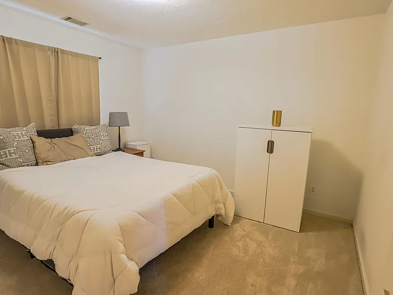 3007 Saint James Pl — Photo 22