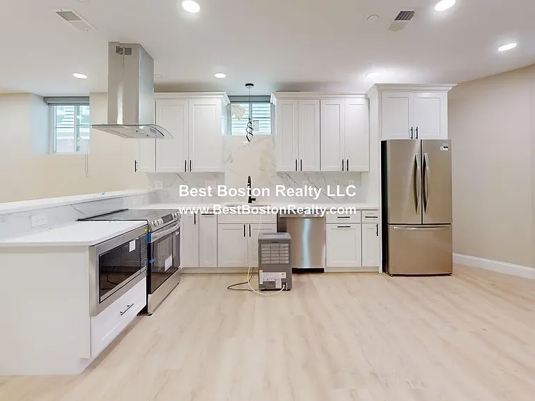 231 Highland Ave #1 — Photo 11