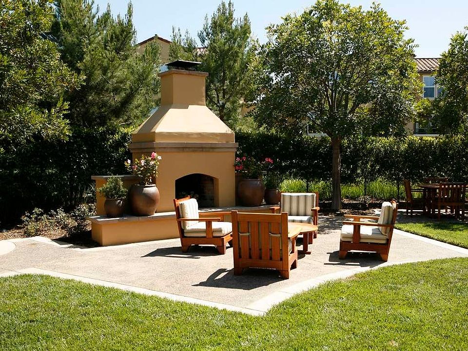2nd image of 222 Turtle Crest Dr