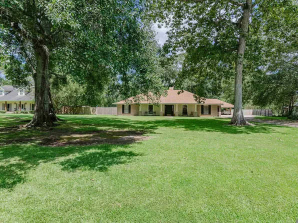 12533 Pecos Ave, Greenwell Springs, LA 70739