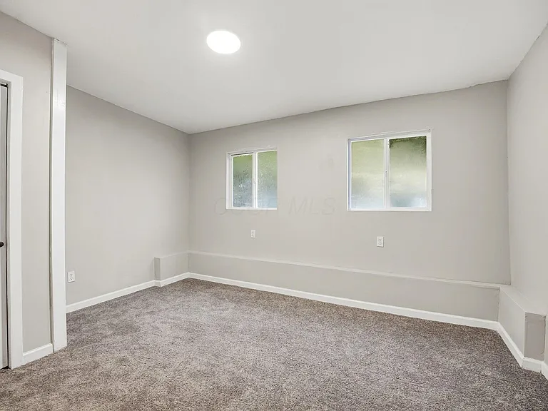 1041 Market St — Photo 12