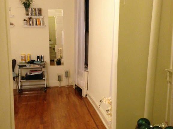2nd image of 123 E 82nd St APT 5C