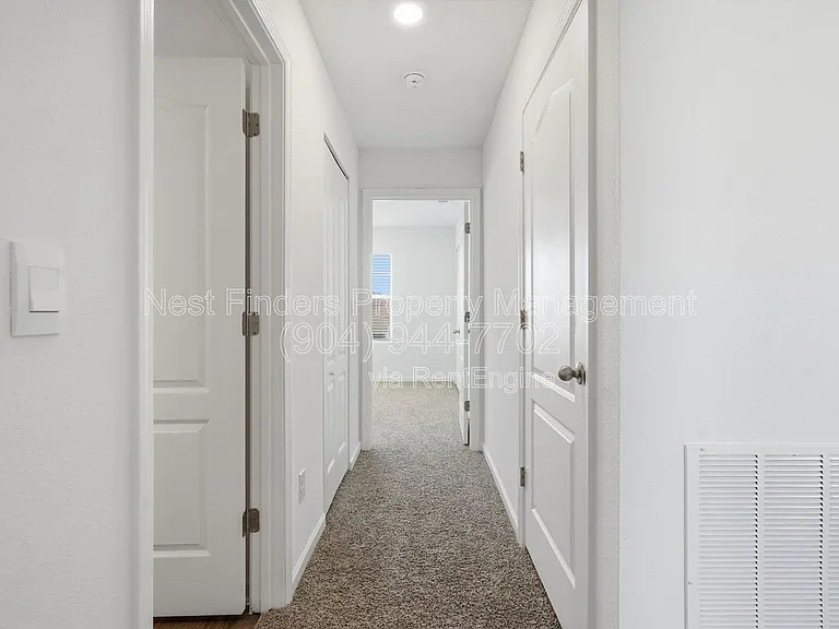 190 Ardila Cir — Photo 31