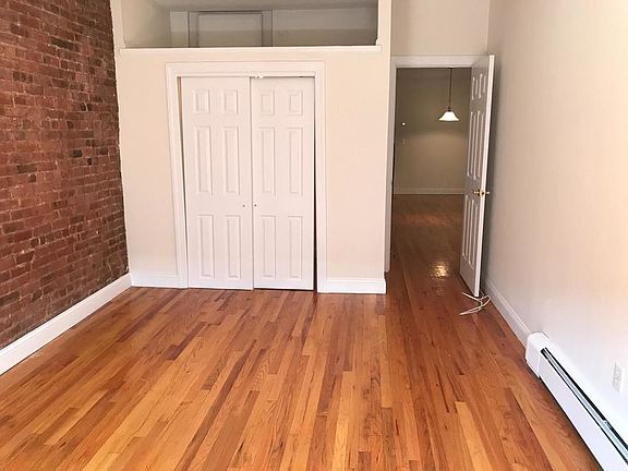 4th image of 235 E 13th St APT 5L