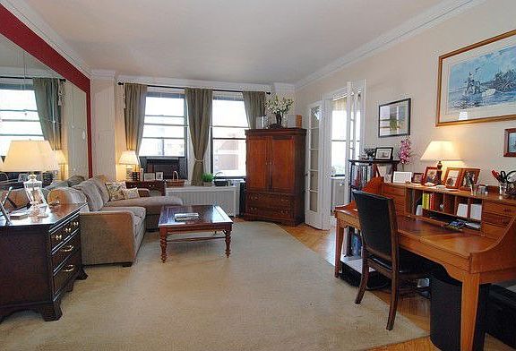 2nd image of 2052 N Lincoln Park W APT 1505