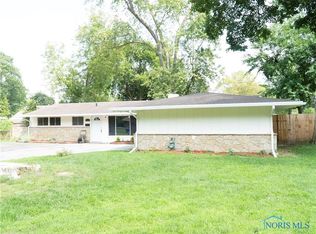 2930 Wicklow Rd, Toledo, OH 43606