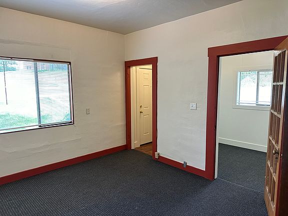 2nd image of 550 NE Maiden Ln APT 1