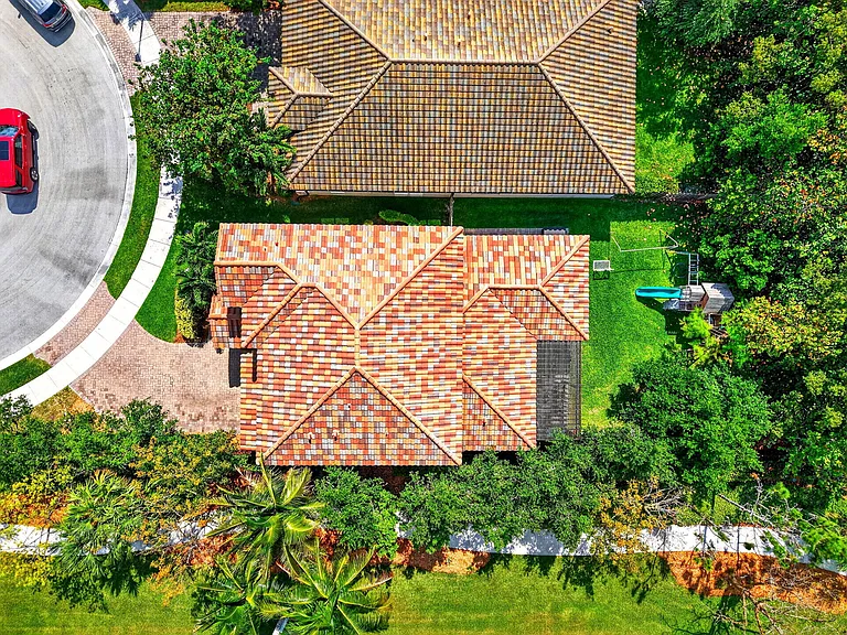 9062 Gulf Cove Dr — Photo 74