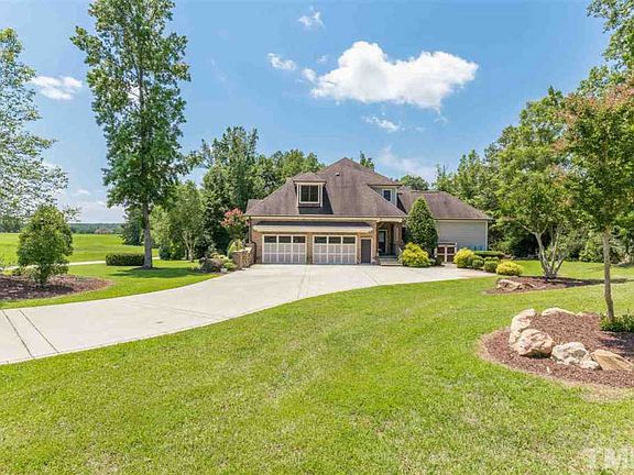 4th image of 354 Marcellus Way
