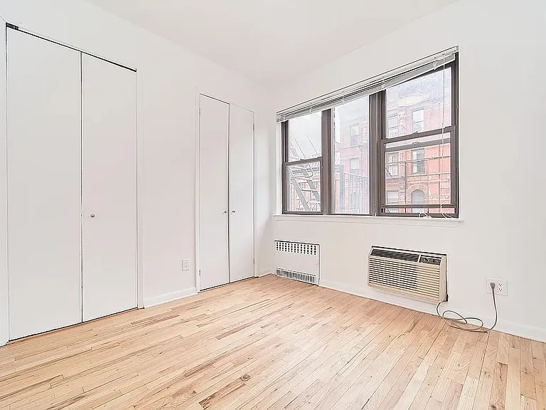 217 E 25th St #3-A — Photo 4