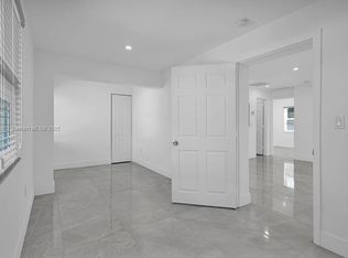 17961 NW 2nd Pl, Miami Gardens, FL 33169