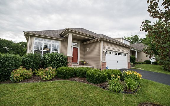 2nd image of 1728 Meadowlark Ln #13