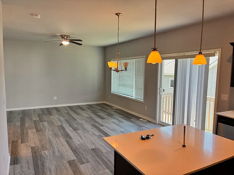 15133 Foxglove Ln — Photo 10