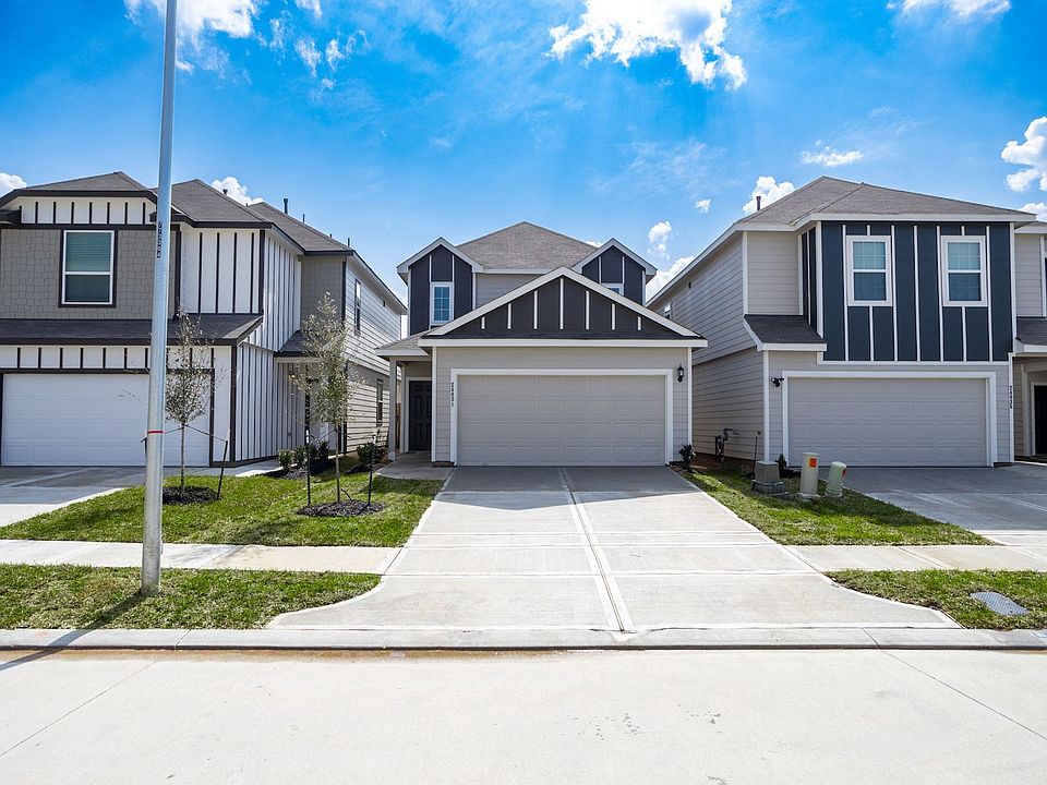 1st image of 24831 Goldoni Dr
