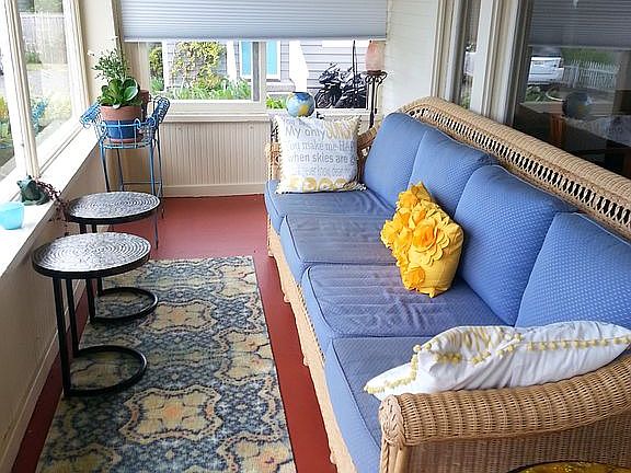 Enclosed front sun porch