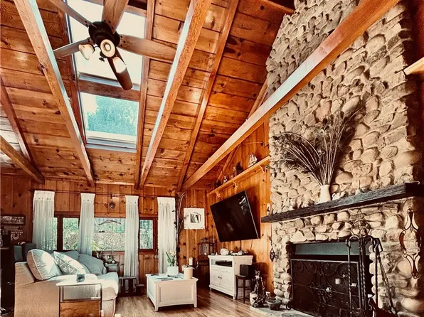 23230 Raymond St, Chatsworth, CA 91311