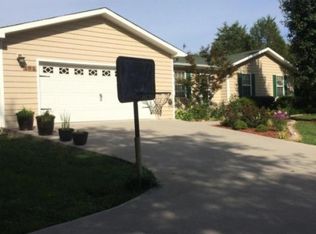 102 McCoy Rd, Maynardville, TN 37807