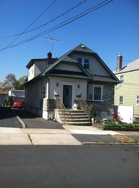 1st image of 131 Sunset Ave