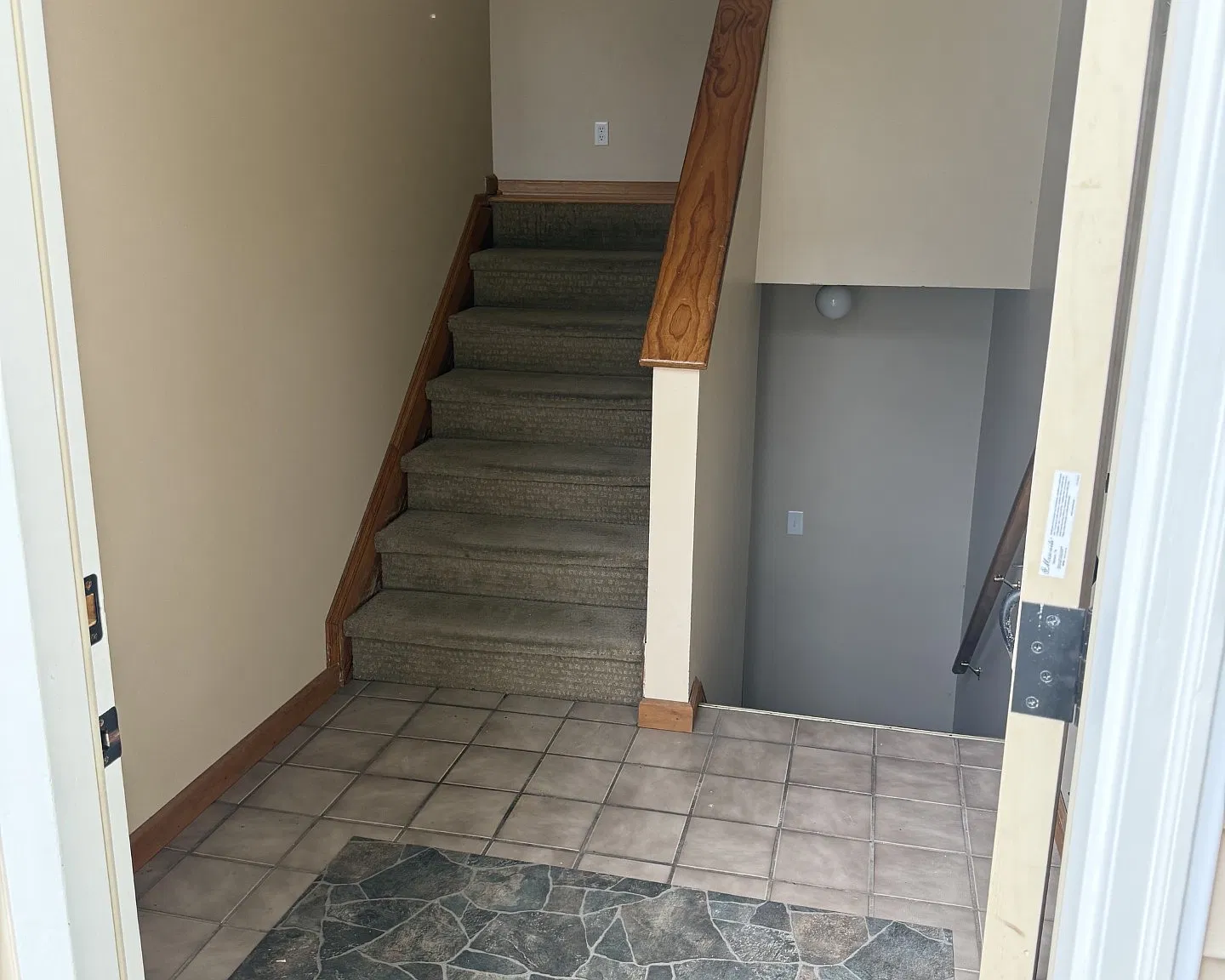 3 bed, 1300 sqft, $1,950 — Photo 4