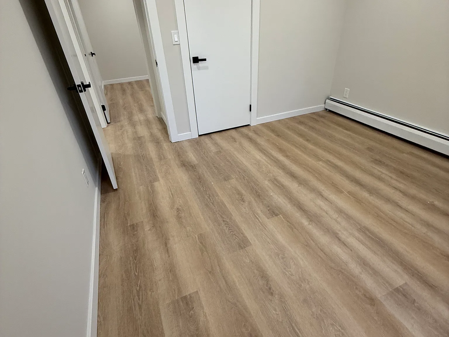 3 bed, 1824 sqft, $2,200 — Photo 3