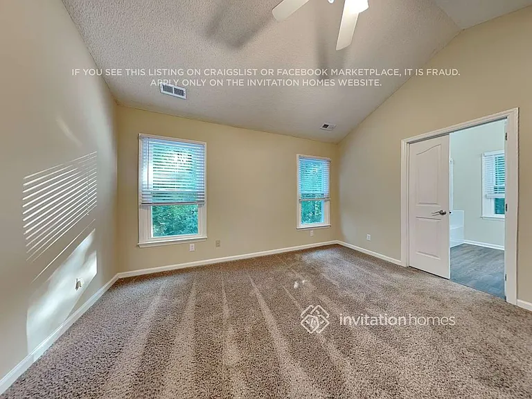 6926 Wolf Run Dr — Photo 11